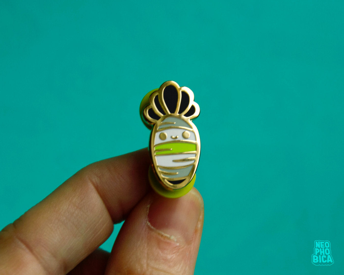Agender Pride Carrot - Enamel Pin