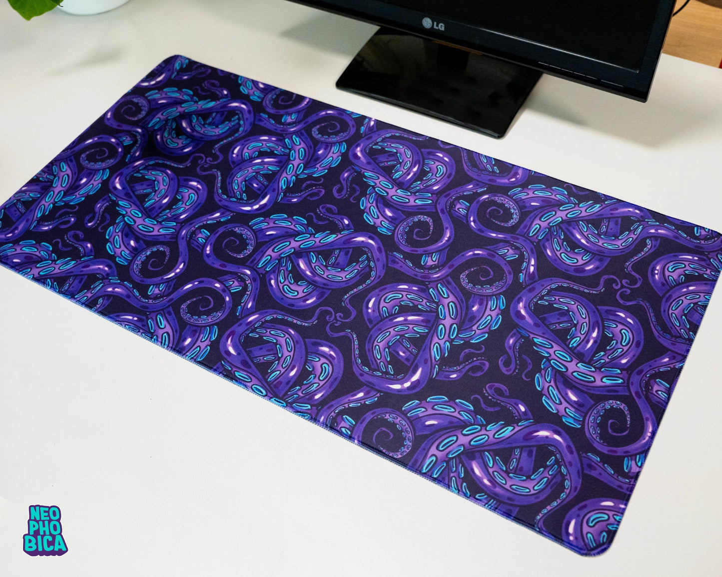 Amethyst Tentacles | Deskmat