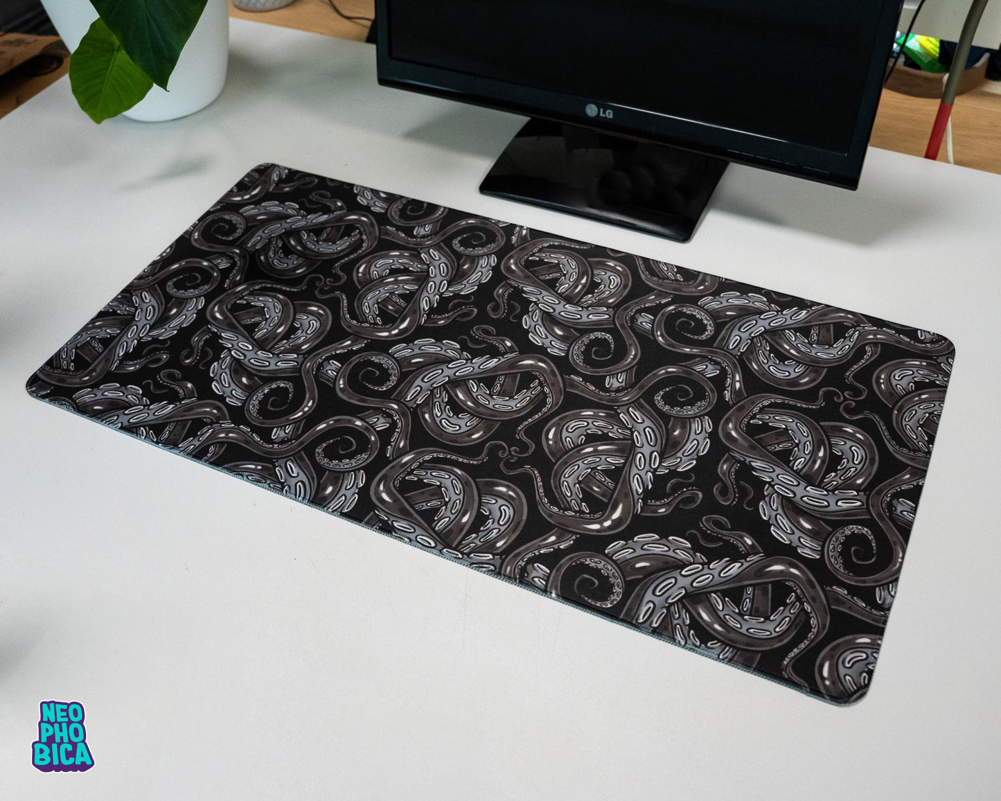 Obsidian Tentacles | Deskmat
