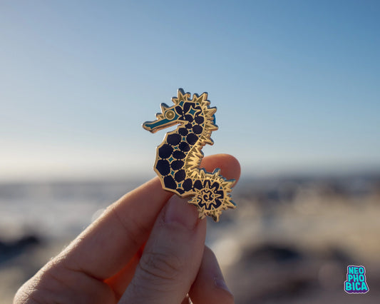 Spiny Seahorse - Glow in the Dark Enamel Pin