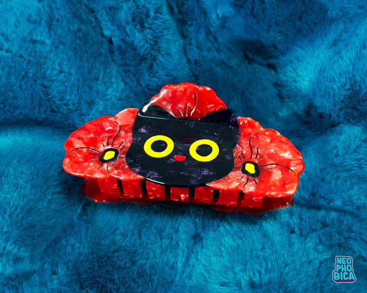 Poppy Void - Hair Claw