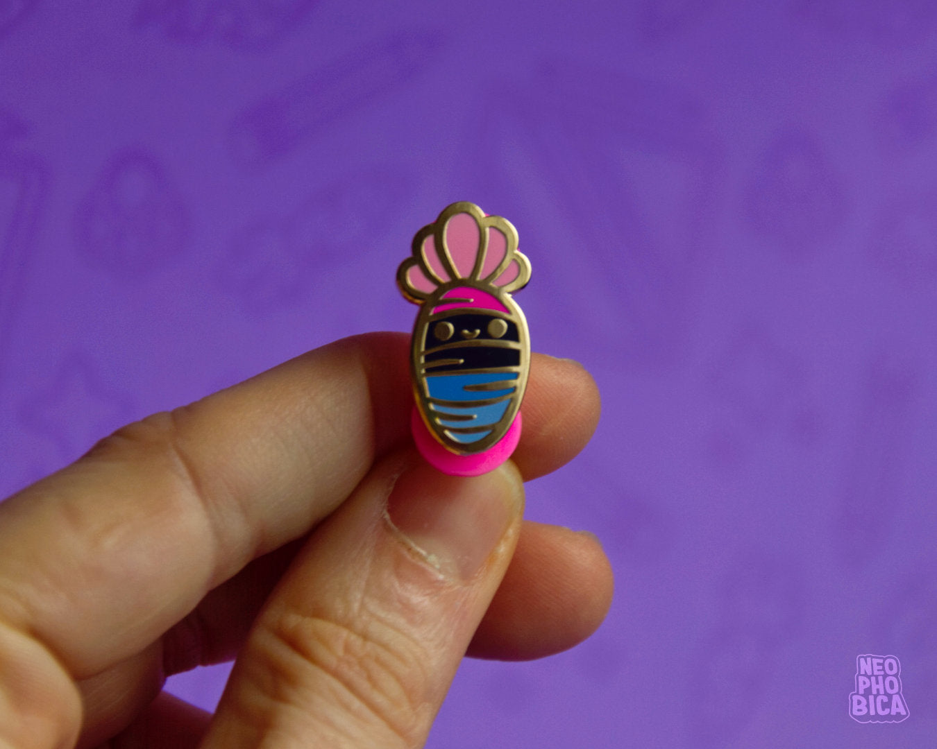 Omnisexual Pride Carrot - Enamel Pin