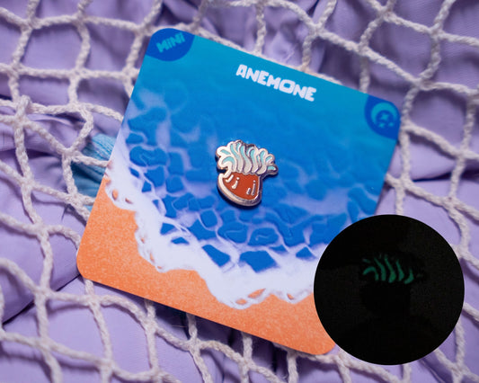 Orange-Turquoise Anemone | Mini Enamel Pin