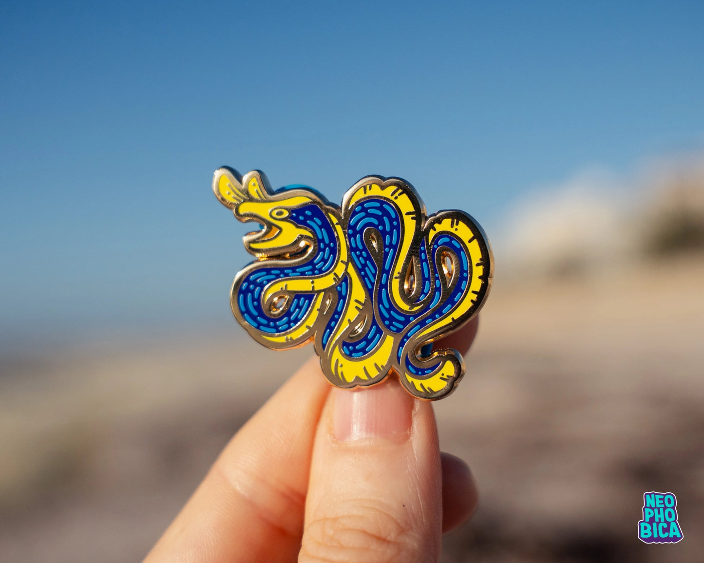 Ribbon Eel - Enamel Pin