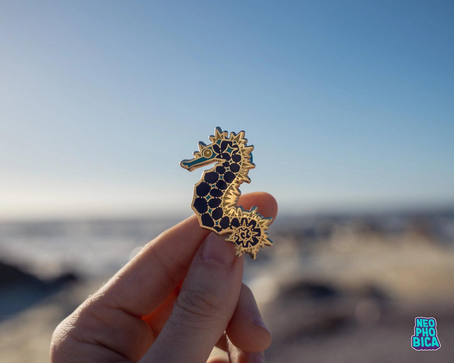 Spiny Seahorse - Glow in the Dark Enamel Pin