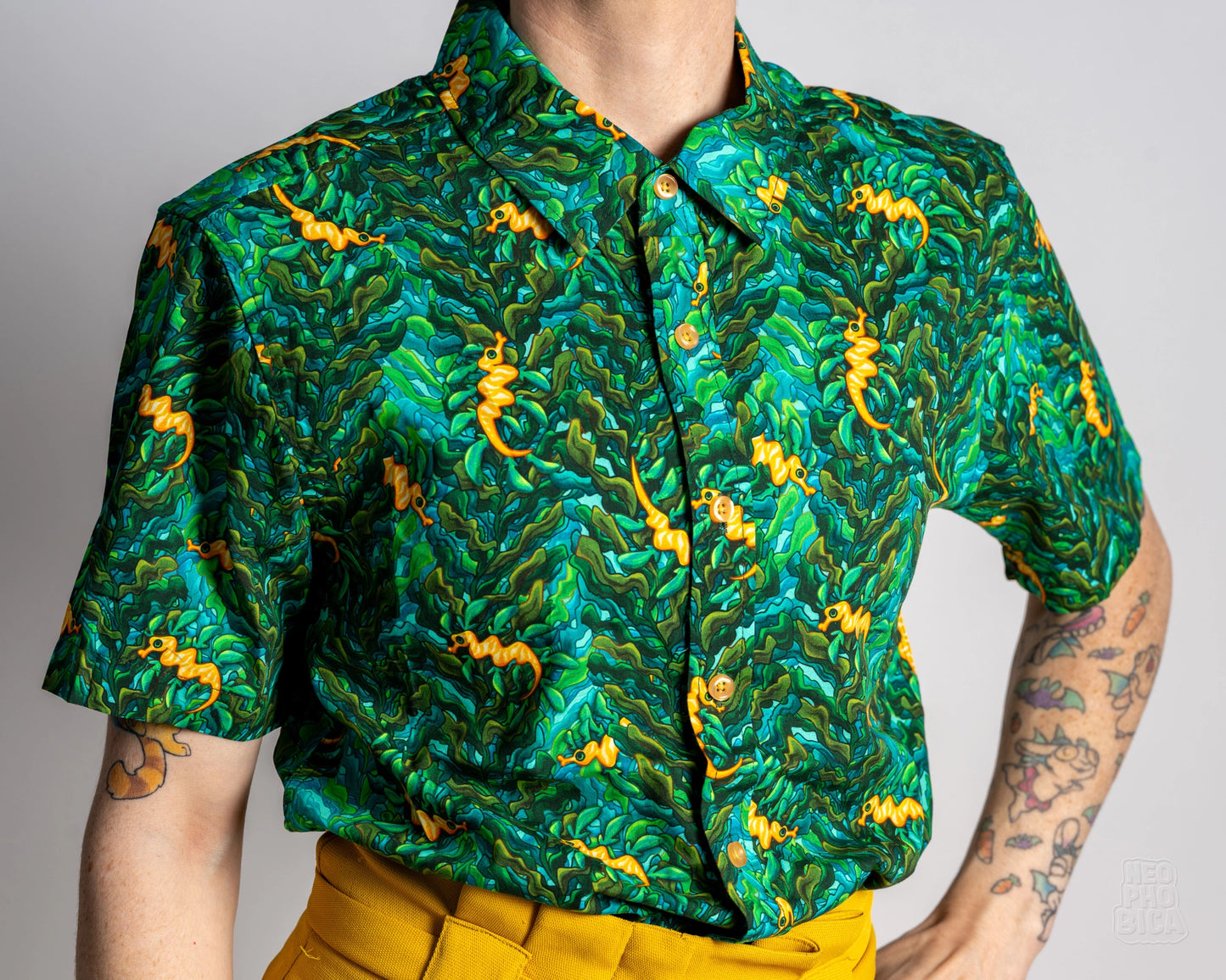 Leafy Sea Dragon | Button Up Shirt with Rounded Hem