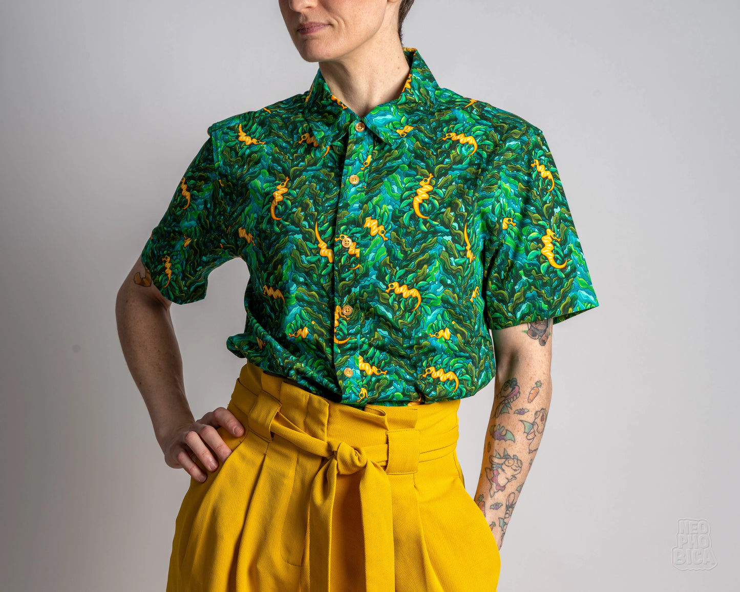 Leafy Sea Dragon | Button Up Shirt with Rounded Hem
