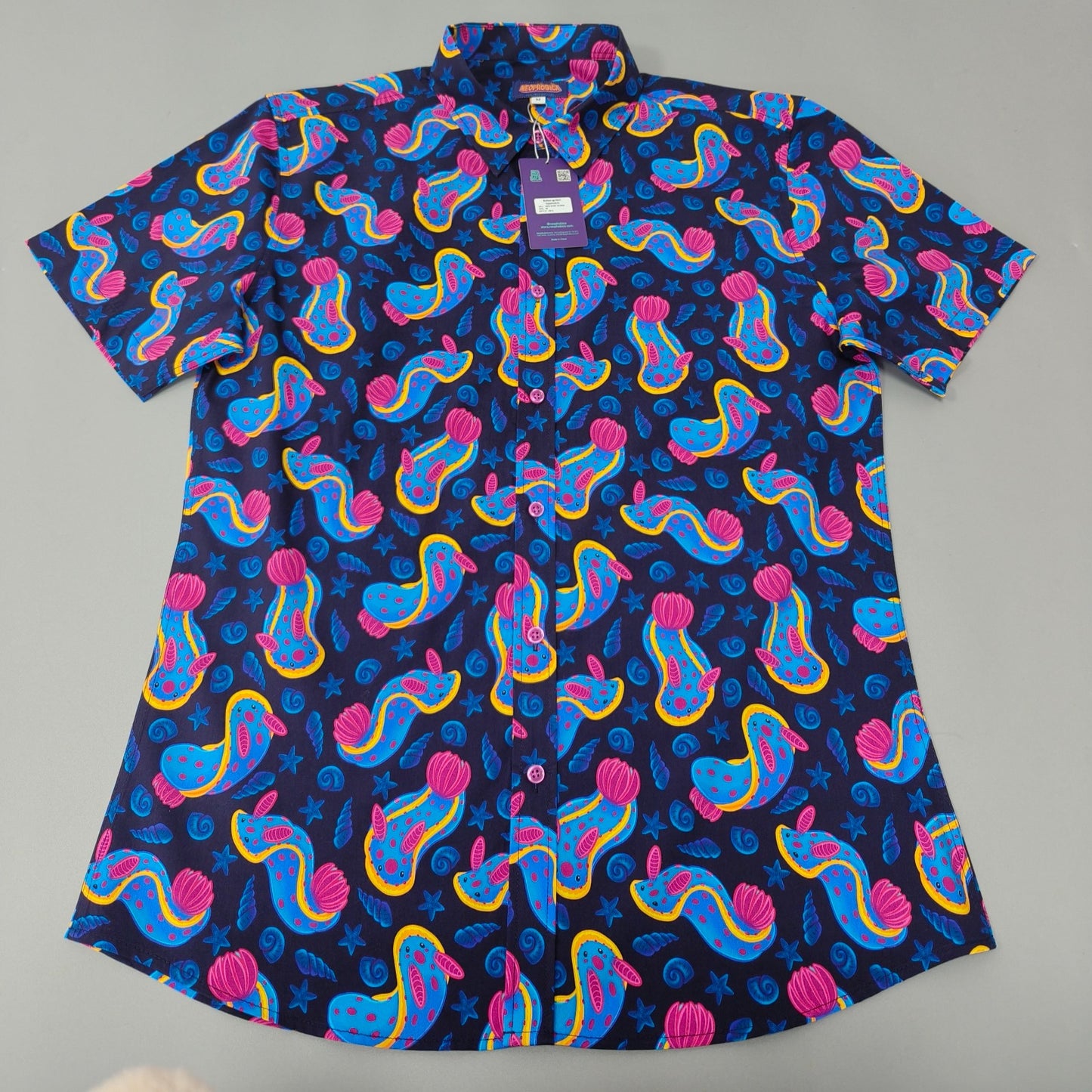 Hypselodoris | Button Up Shirt with Rounded Hem