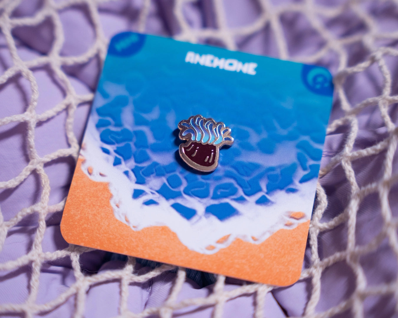 Brown-Blue Anemone | Mini Enamel Pin