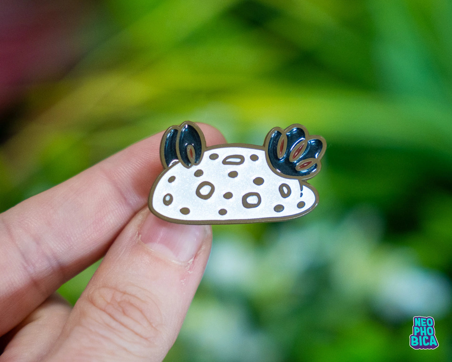 Sea Buddies: Chilling Sea Bunny - Enamel Pin