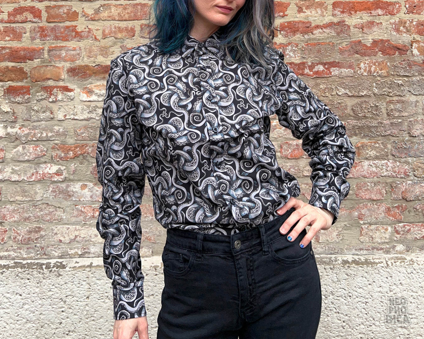 Tentacles Obsidian - Button Up Shirt Long Sleeve