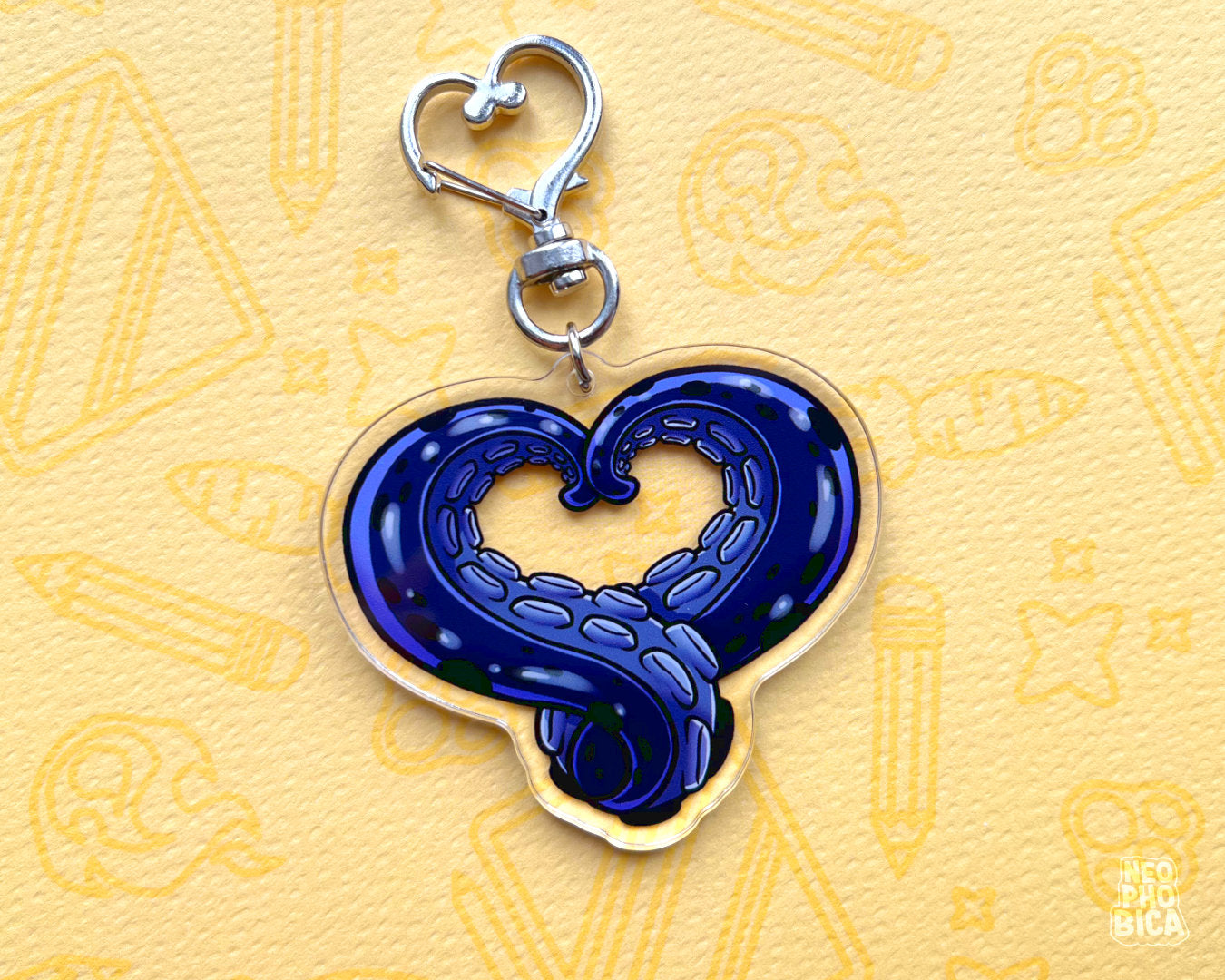 Tentacle Heart Black - Acrylic Charm