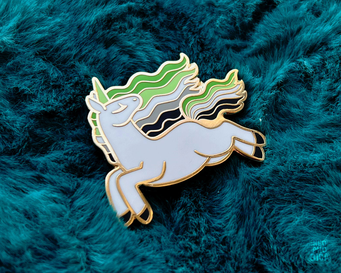 Aromantic Unicorn - Enamel Pin